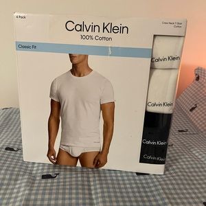 Calvin Klein crew neck men T-shirt 4 pack size L
